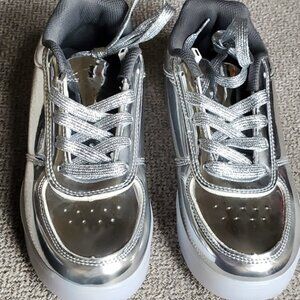 Unisex Silver LED Light Up Sneakers - USB Rechargeable Low Top Dancing Shoes